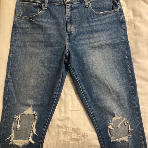 Levi’s High Rise Jeans - Picture 3 of 4